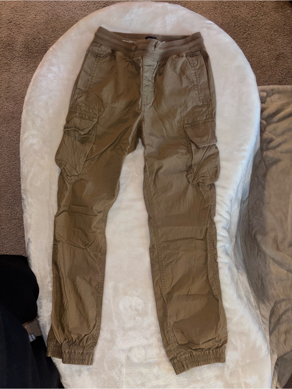 GAP Men's Cargo Jogger Pants - Brown Tan